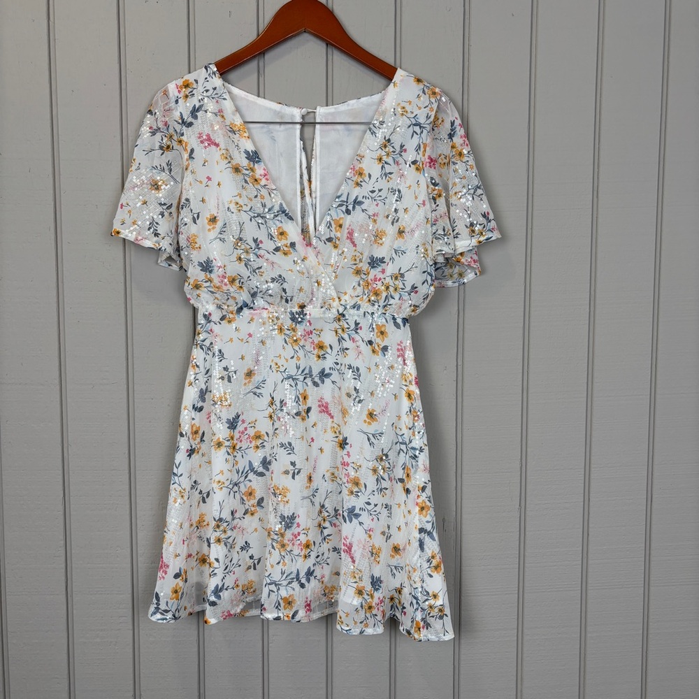 NWT MANIJU Mini Floral White Dress Overlapping-Neck withMulticolor Accents Small
